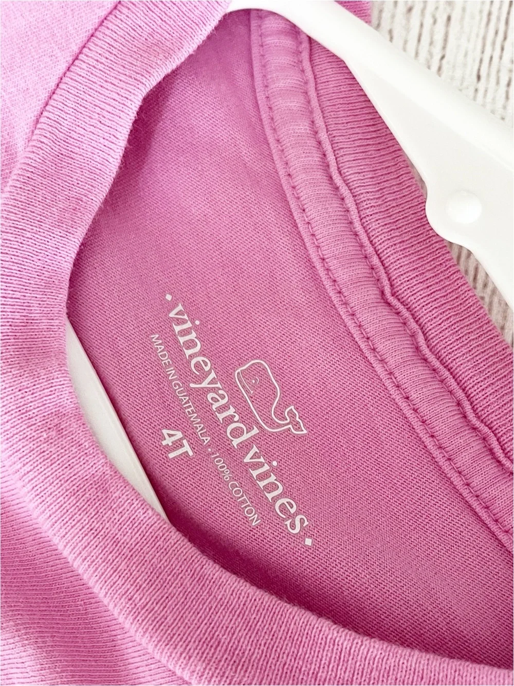 Vineyard Vines girls pink whale 🐳 logo pocket T-shirt
